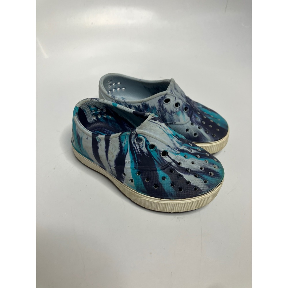 Native blue marbled miller slip on shoes gender neutral kids size 5 water shoes